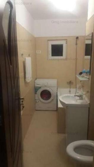 Garsonieră decomandată, mobilată în Tei