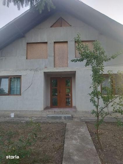 Casă cu 4 camere cu Teren 112 Mp în Central