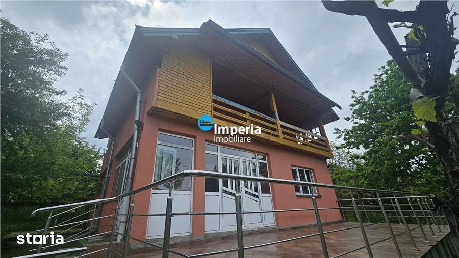Casă cu 3 camere cu Teren 1500 Mp în Pădurii