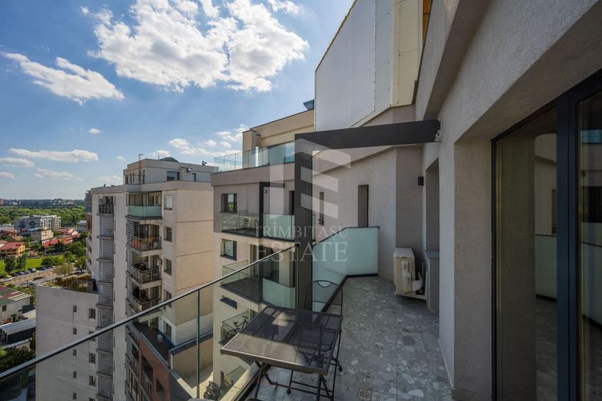 Penthouse cu 5 camere decomandat, mobilat în Mihai Bravu