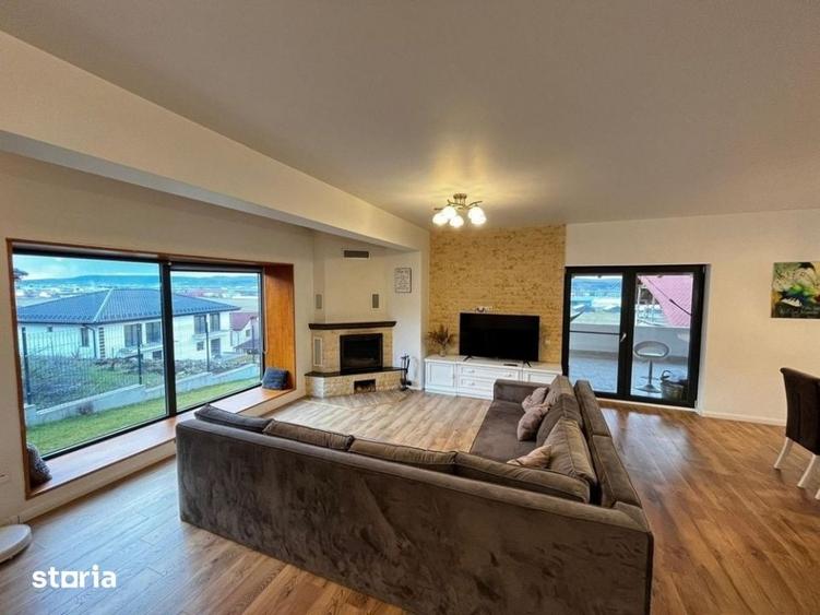 Casă cu 6 camere cu Teren 640 Mp în Apahida
