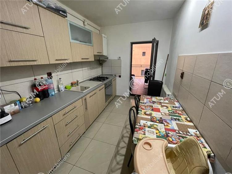 Apartament cu 2 camere decomandat, mobilat în Șelimbăr