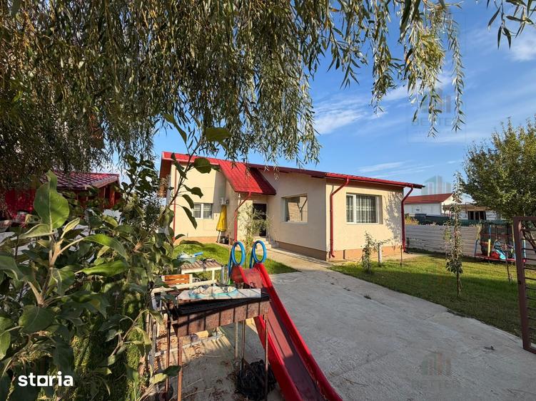 Casă cu 3 camere cu Teren 315 Mp în Berceni