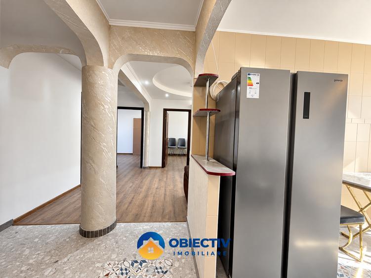 Apartament cu 4 camere decomandat în Mărăței