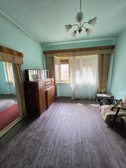 Apartament cu 5 camere semidecomandat în Ultracentral