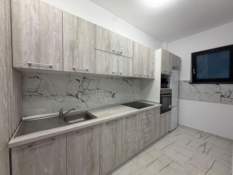 Apartament cu 2 camere decomandat, mobilat în Central