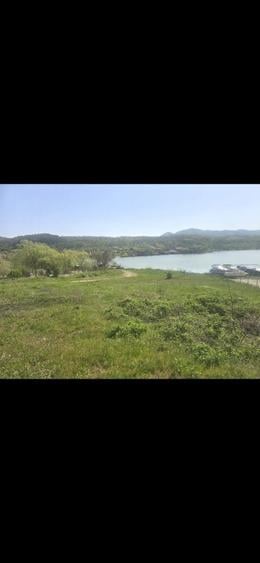 Teren de 3187 mp, în Eșelnița