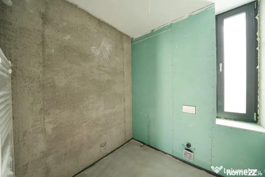 Casă cu 5 camere cu Teren 490 Mp în Brănești