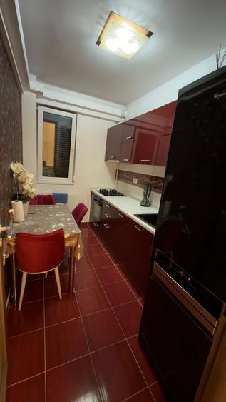Apartament cu 2 camere decomandat în Păcii