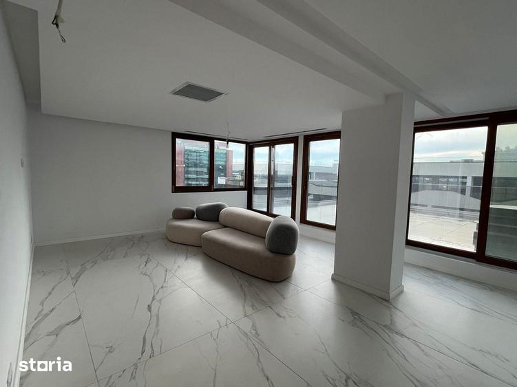 Apartament cu 4 camere în Central