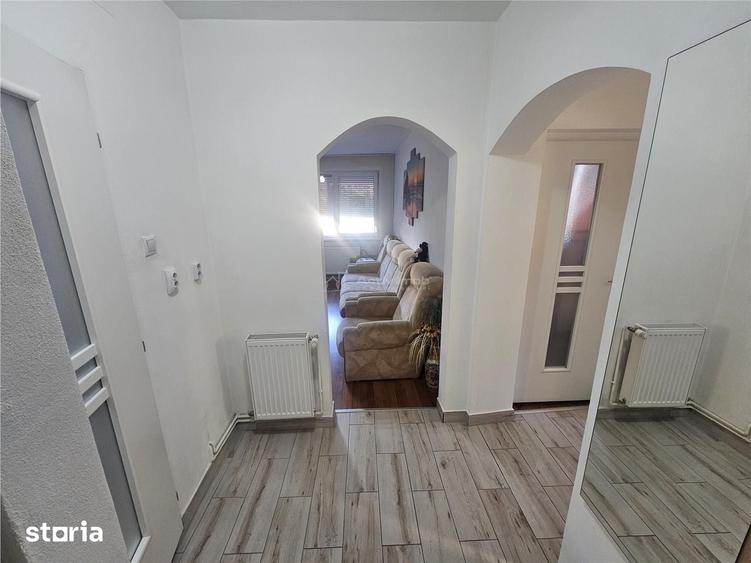 Apartament cu 2 camere decomandat în Calea Caransebeșului