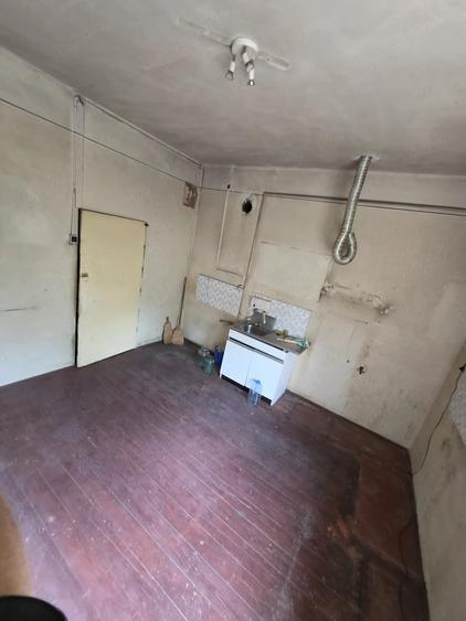 Apartament cu 5 camere semidecomandat în Ultracentral