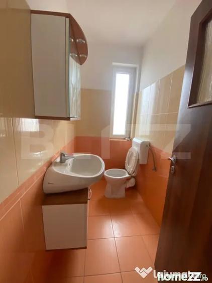 Casă cu 5 camere cu Teren 750 Mp în Moșnița Nouă