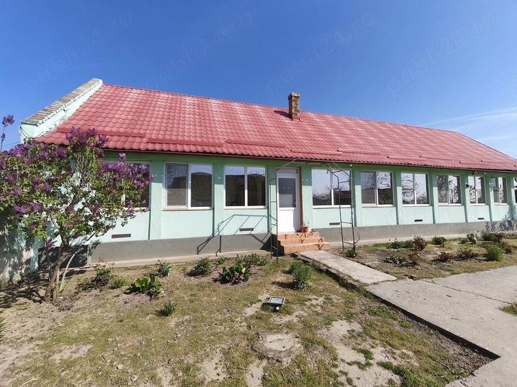 Casă cu 3 camere cu Teren 1500 Mp în Beregsău Mare