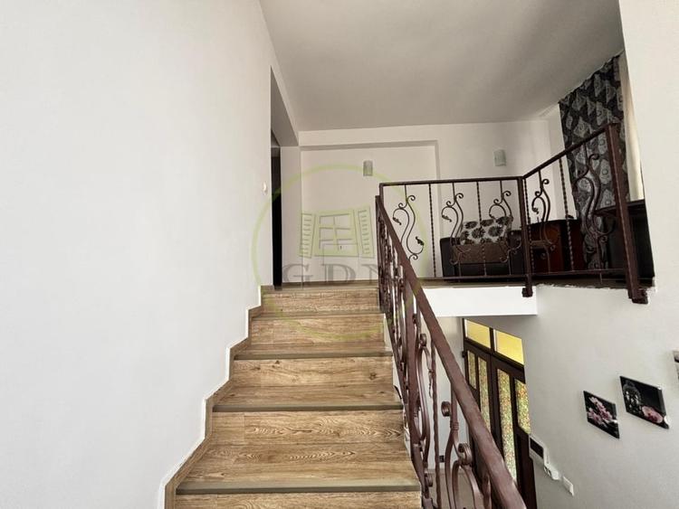 Casă individuală cu 5 camere cu Canalizare în Exterior Nord