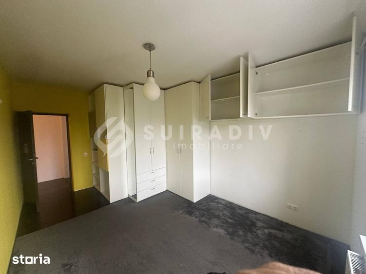 Apartament cu 3 camere semidecomandat în Florești