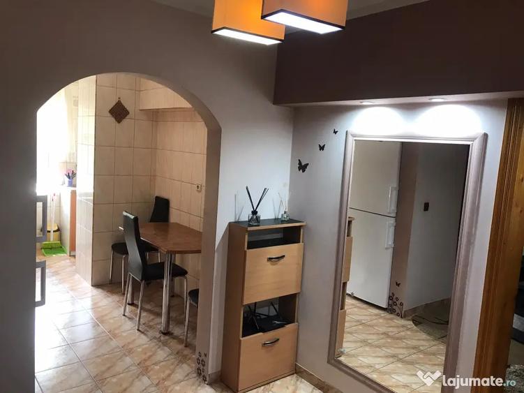 Apartament cu 2 camere decomandat în Ultracentral