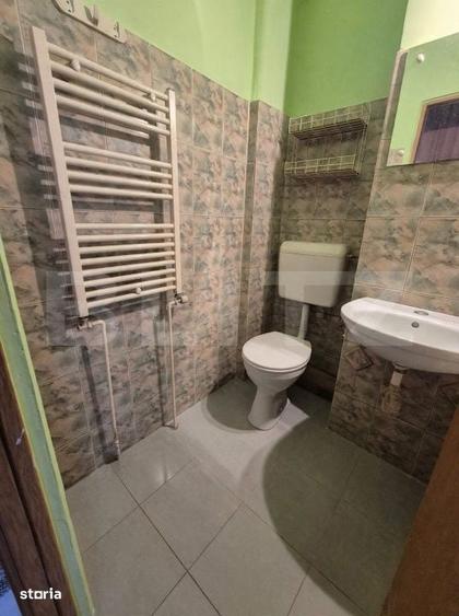 Apartament cu 3 camere de vanzare, 44 mp, in Dambu Pietros Str. Ma - 4