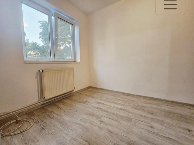 Apartament cu 3 camere semidecomandat, mobilat în Timpuri Noi