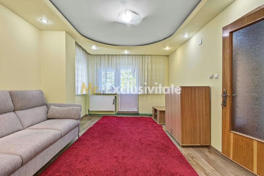 Apartament cu 3 camere decomandat, mobilat în Rolast