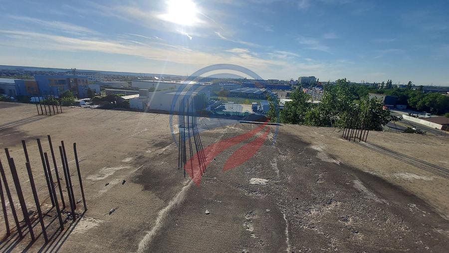 Spațiu industrial, de 4,500 mp, în Exterior Sud