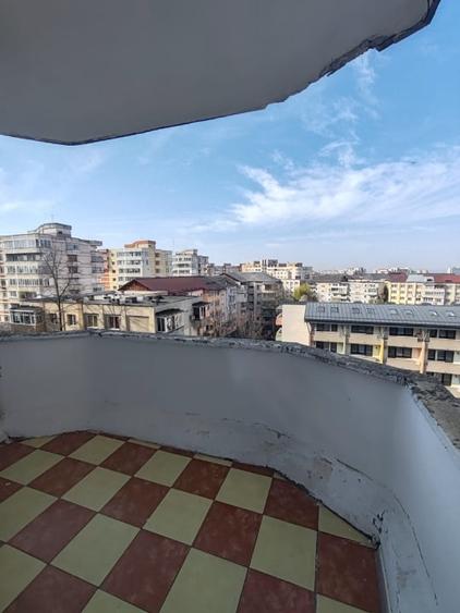 Ultracentral 3 camere, 70 mp + terasă privată – îl renovezi cum vrei - 5