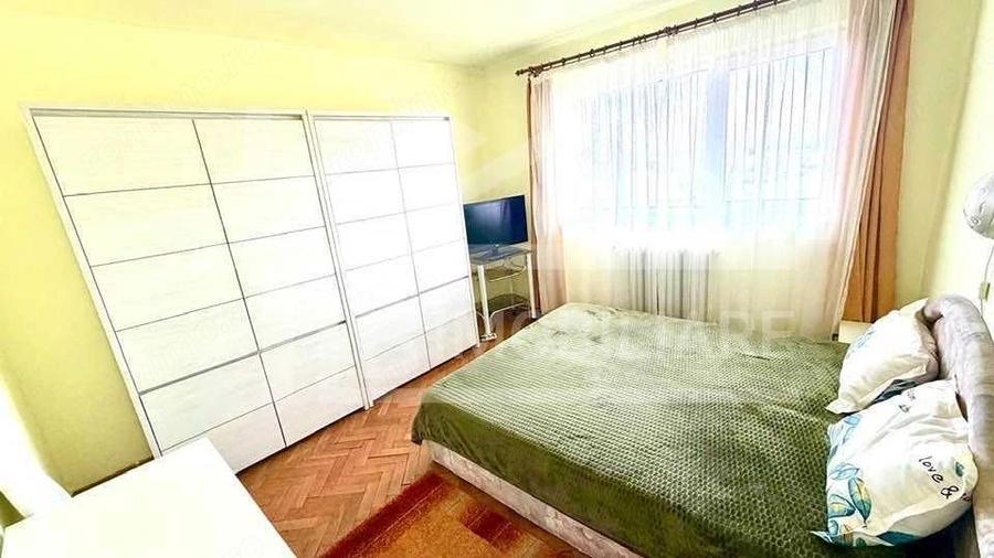 Apartament cu 3 camere decomandat, mobilat în Cornișa