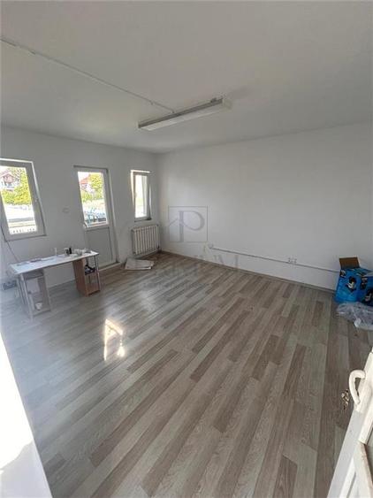 Spațiu comercial, de 70 mp, în Soarelui