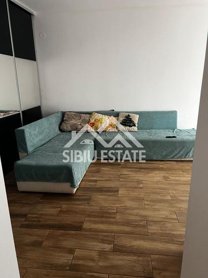 Apartament cu 3 camere semidecomandat, mobilat în Arhitecților - Calea Cisnădiei