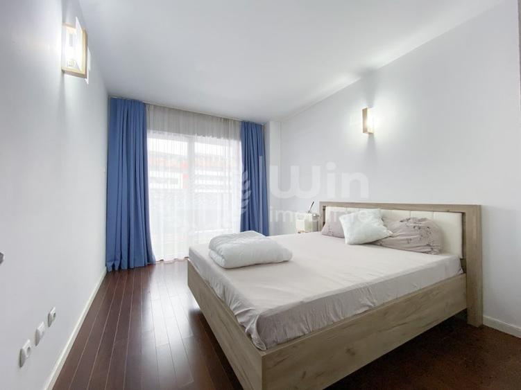 Penthouse cu 5 camere semidecomandat, mobilat în Bună Ziua
