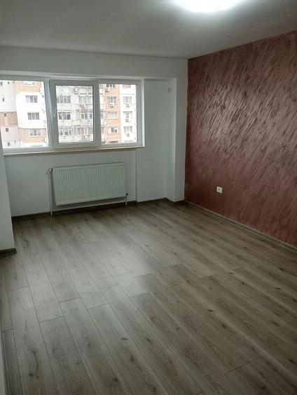 Garsonieră decomandată în Micro 20