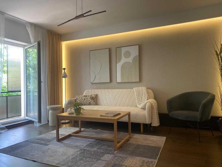 Apartament cu 4 camere decomandat în Grigorescu
