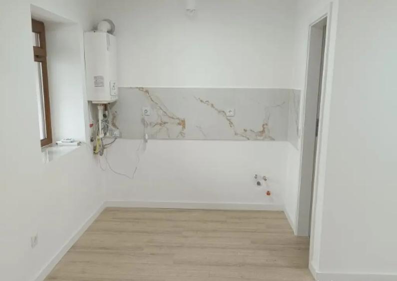 Apartament cu 2 camere nedecomandat în Independenței