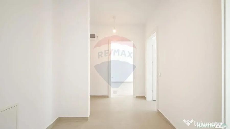 Apartament cu 2 camere decomandat în Tractorul