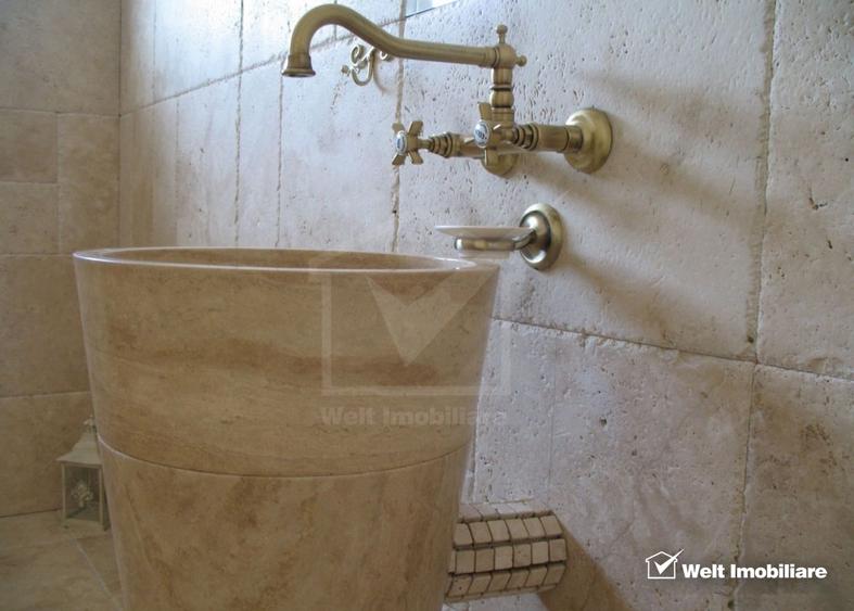 Apartament cu 4 camere semidecomandat, mobilat în Europa