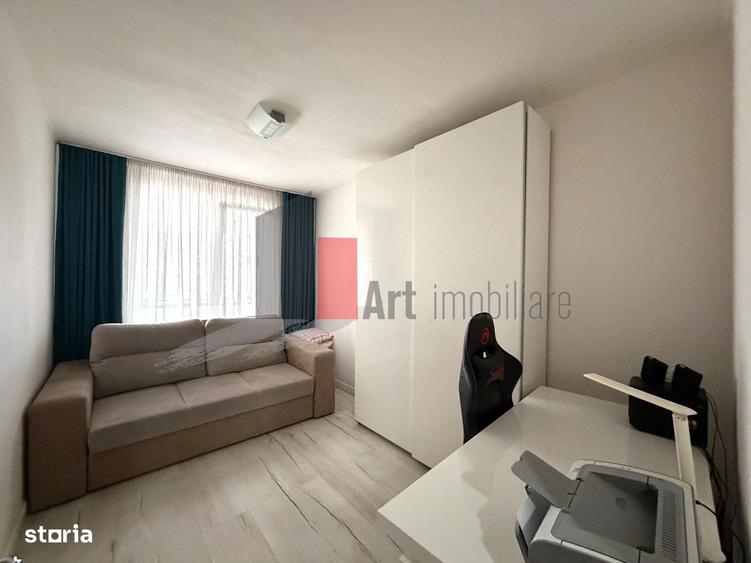 Apartament cu 4 camere decomandat în Berceni