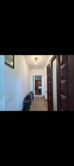 Casă cu 4 camere în Comana