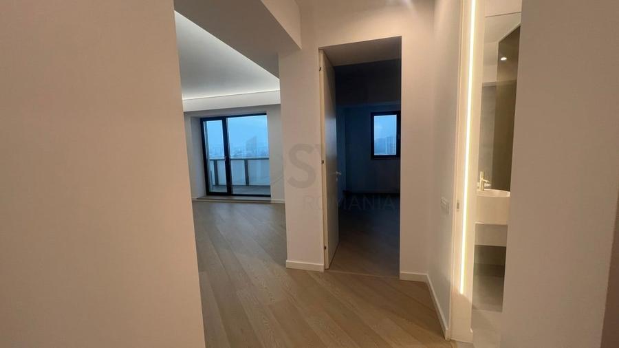 Apartament cu 3 camere semidecomandat în Pipera — fotografia 3