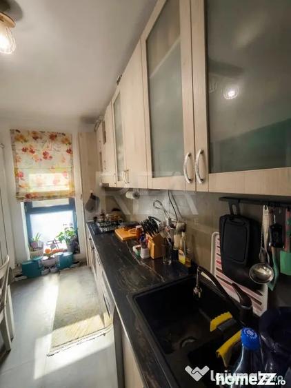 Apartament cu 4 camere decomandat, mobilat în Politehnica