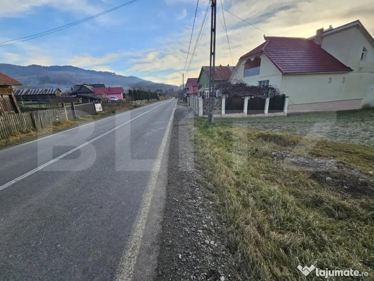 Teren de 1400 mp, în Central