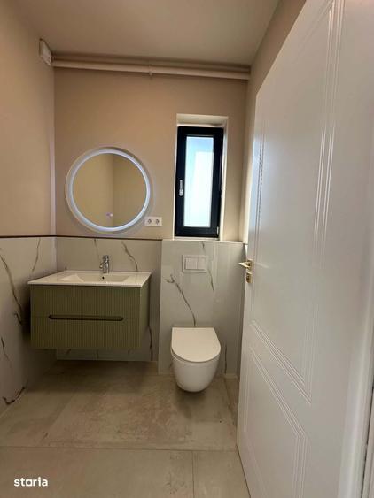 Apartament cu 3 camere semidecomandat în Central
