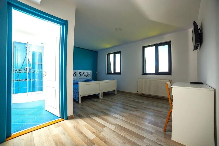 Hotel/Pensiune, de 1,500 mp, în Mila 23