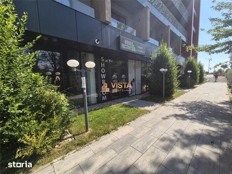 Spațiu comercial, de 80 mp, în Tractorul