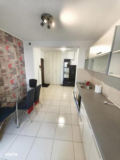 Apartament cu 3 camere semidecomandat, mobilat în Pantelimon