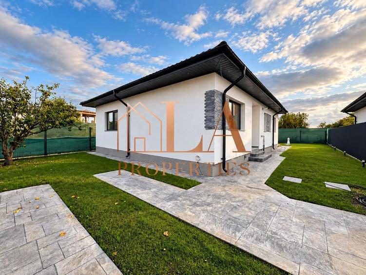 Casă individuală cu 4 camere cu Canalizare în Afumați