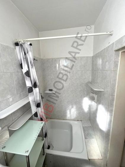Garsonieră semidecomandată în Badea Cârțan