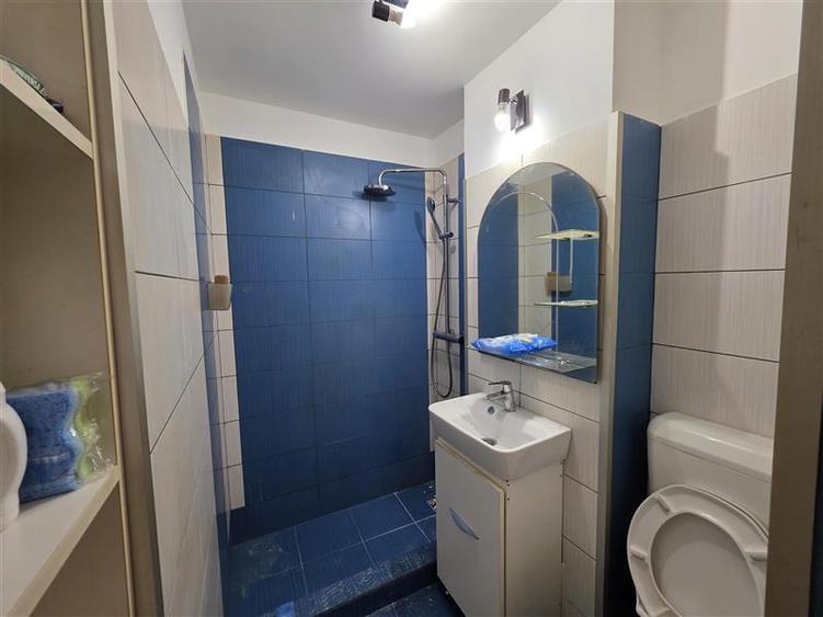 Apartament cu 2 camere decomandat în Colentina