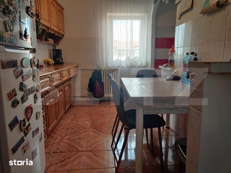 Apartament cu 3 camere decomandat în Dragoș Vodă