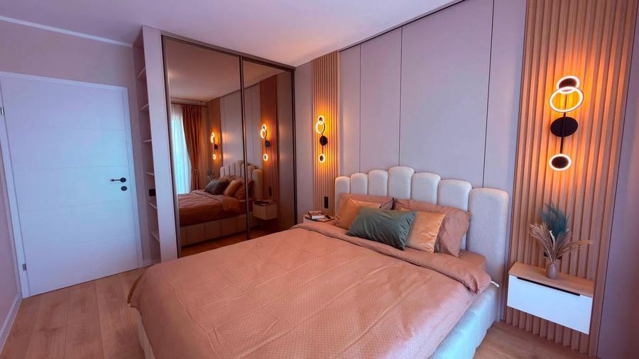 Apartament cu 3 camere semidecomandat în Florești