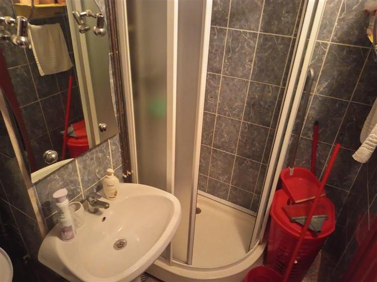 Apartament cu 2 camere nedecomandat, mobilat în Ultracentral